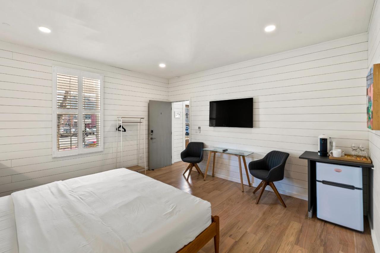Boutique Room Steps From Downtown Mall Rose Jean Room 1 Charlottesville Exterior foto